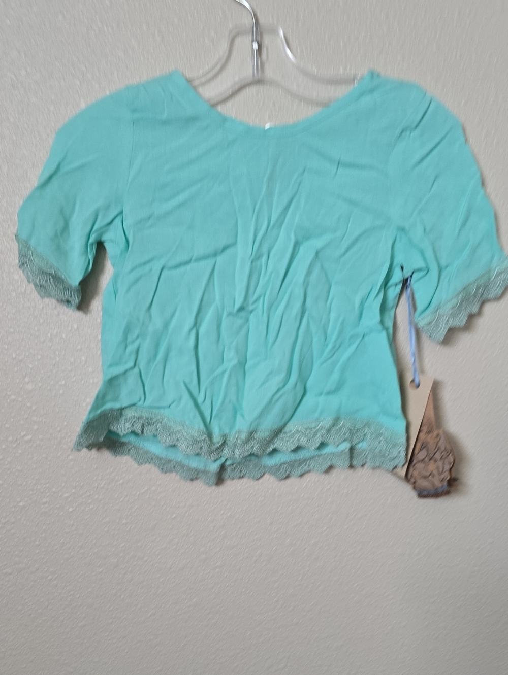 Girl's Mint Lace-Trim Short Sleeve Top